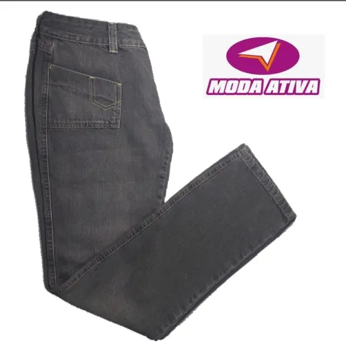 Calça jeans nova com etiqueta -T 40