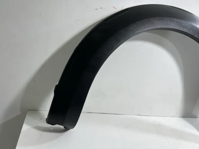 Moldura paralama Fiat strada 2014 15 16 17 18 2019 Le