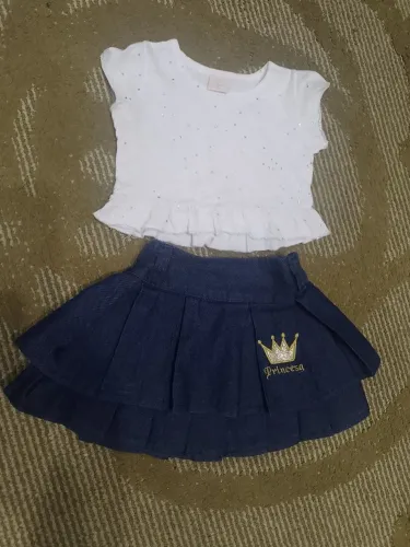 Conjunto Infantil - Blusa e Saia - tamanho 3 anos
