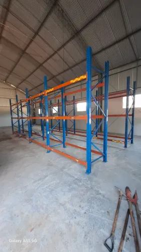 Prateleiras de aço para comércio