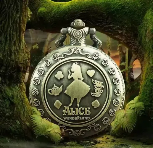 Relógio de Bolso Alice no País das Maravilhas