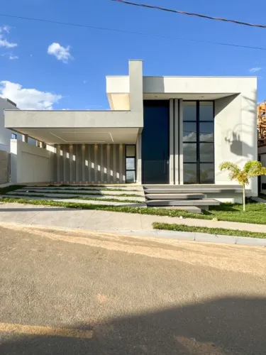 Casa à Venda no Condomínio Terra Park - Praia Sul