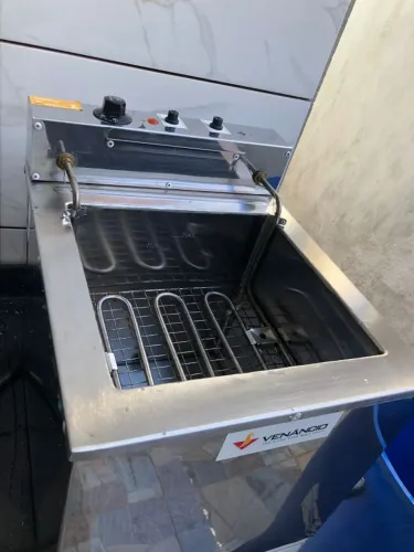 Fritadeira Venâncio Água e Óleo 5.000w 220v 2lt p/ cesto