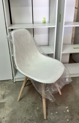 CADEIRA EAMES BRANCA DISPONÍVEL A PRONTA ENTREGA