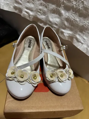 Sapato infantil branco