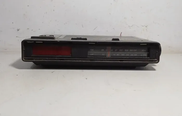 Relógio digital Sanyo Super Thin RETIRARAM A CAPINHA DA FRENTE NAO TESTADO