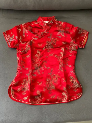 Blusa Chinesa Tradicional Vermelha com Dragões