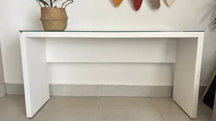 Mesa escritório MDF Branco com tampo de vidro