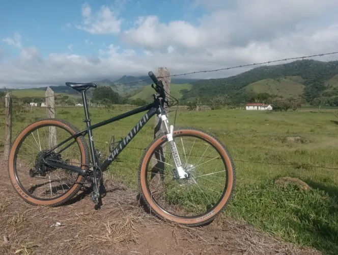 Bicicleta Specialized (troco.por bike full