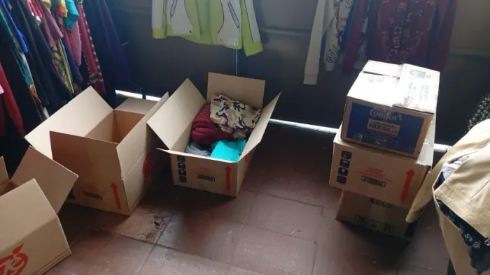 600 PEÇAS DE ROUPAS (EX BRECHÓ)