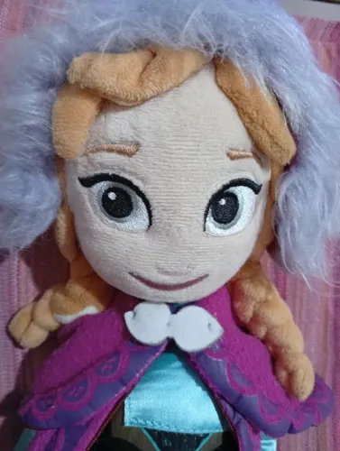 Boneca Anna Frozen Disney Brinquedo Pelúcia