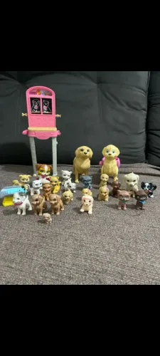 Kit pets Barbie