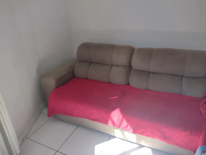 1 Sofá 4 lugares retrátil e reclinável para reformar