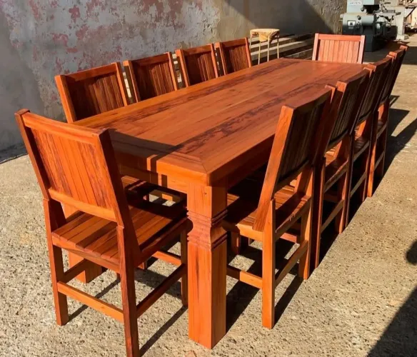 Mesa de peroba rosa