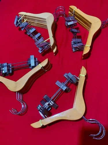 Cabide de Madeira Infantil