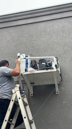 ? Serviços em Refrigeração Comercial e Câmara Frigorífica ?