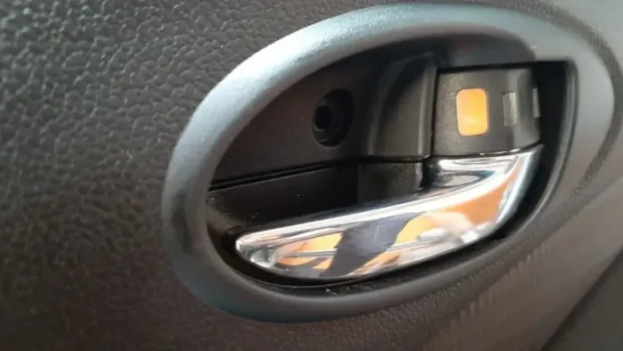 Kit Maçanetas Internas Cromadas C/moldura Toyota Etios 2018 (Usado)