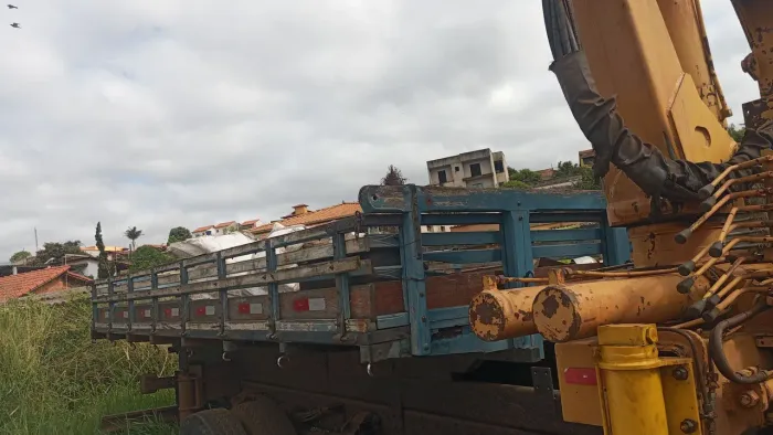 Caminhão munck 12140h