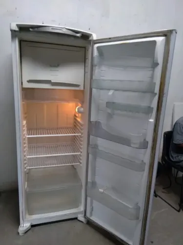 Geladeira consul facilite