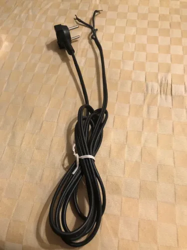 Cabo de Fôrca Elétrica para Ferro Elétrico Seco com Terminal Macho - Cor Preto
