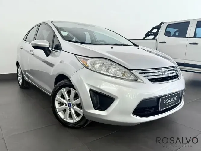 Ford Fiesta Sedan SE 1.6 Flex 2011 Pneus Novos Qualidade Aliada a Procedência