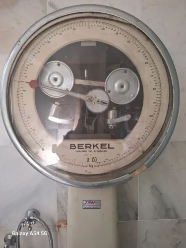 Balança Antiga BERKEL 150kg