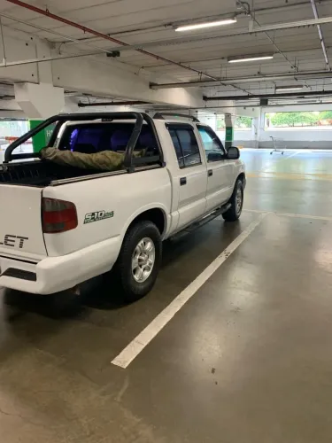 S10 cabine dupla * Cláudio