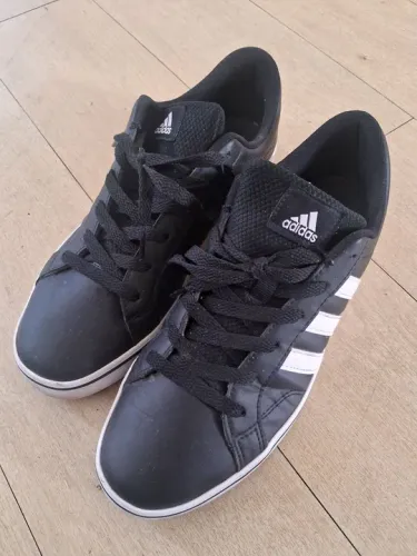 Tênis Adidas 41
