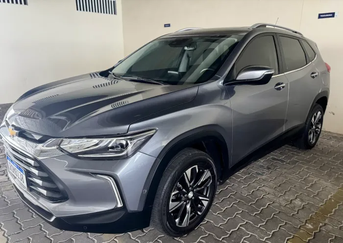 Tracker Premier 1.2 Cinza Metálico 2023