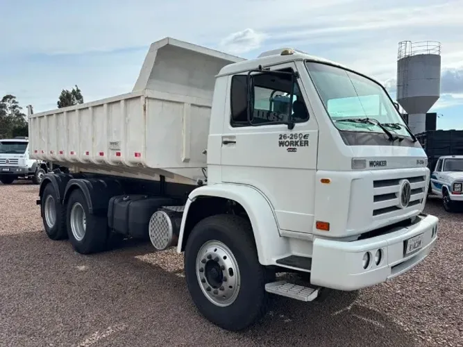 Vw 26260 6x4 ano 09/10 tracado Basculante R$ 280.000,00av