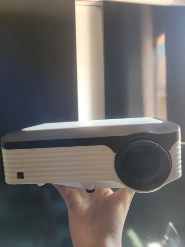 Projetor excelente novo