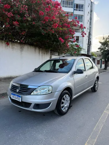 Renault Logan Authentique Hi-flex 1.0 16V 4P 2011