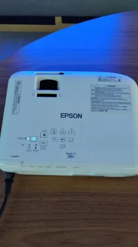 Projetor Epson PowerLite S41+ - Apenas 222 Horas de Uso | Excelente Estado