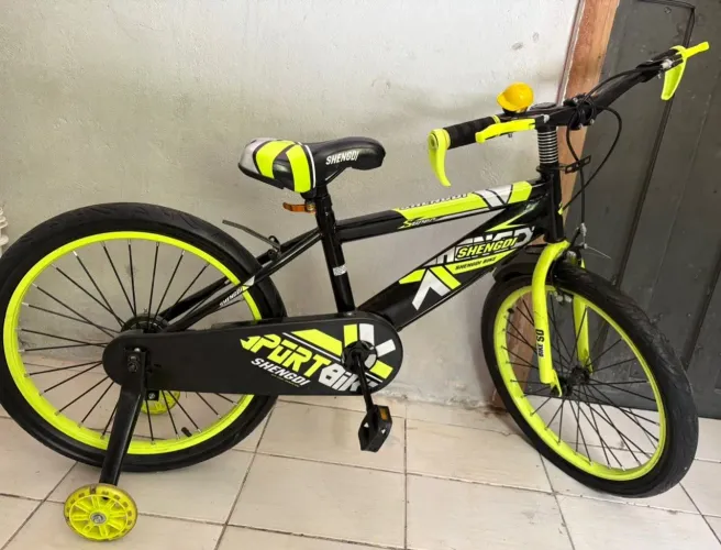 Vendo essa bike duas vezes usadas interessados chamar ou buscar no terra nova