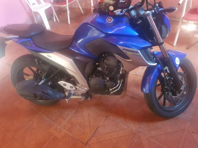 Fazer 250