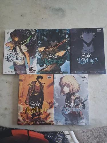 Solo Leveling Mangá Volume 01 ao 05 (colorido) em Português BR
