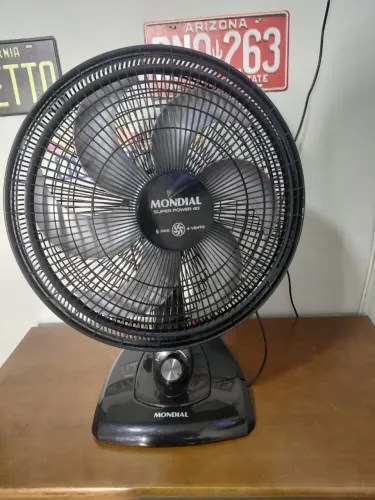 Ventilador de mesa mondial