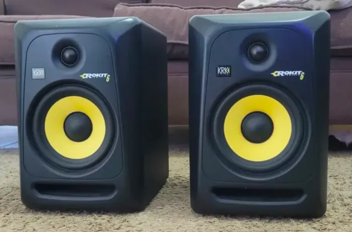 Monitores KRK Rockit 6 220v