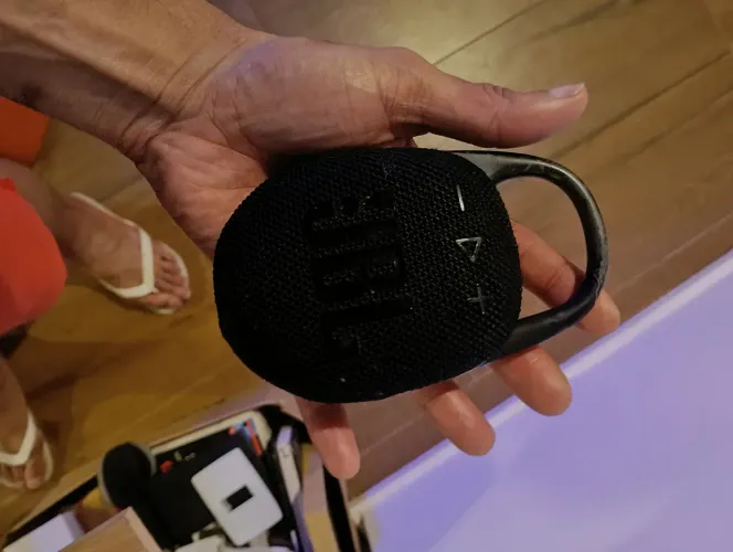 JBL clip 5 mini