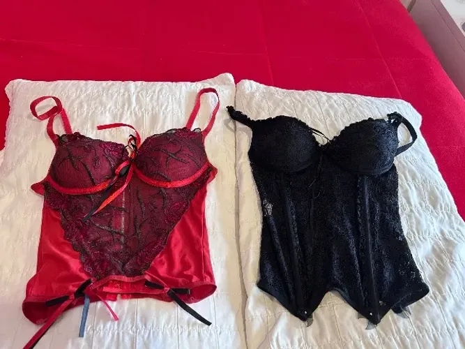 Espartilho Corselet Feminino Vermelho e Preto em Renda