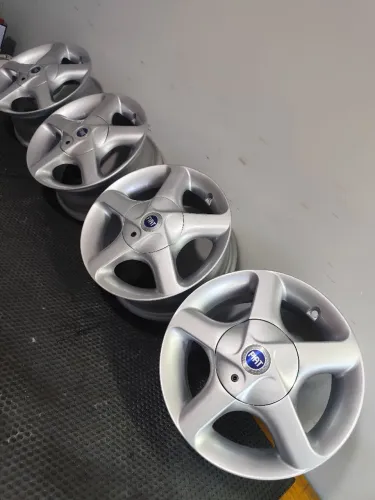 Rodas aro 13 fiat