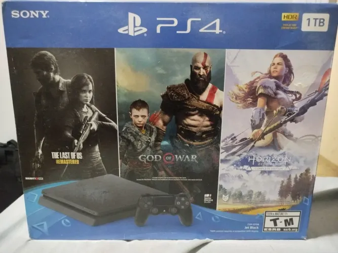 PS4 slim