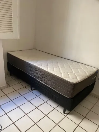 Vendo Cama de Solteiro Colchão Ortopédico Ortobom 