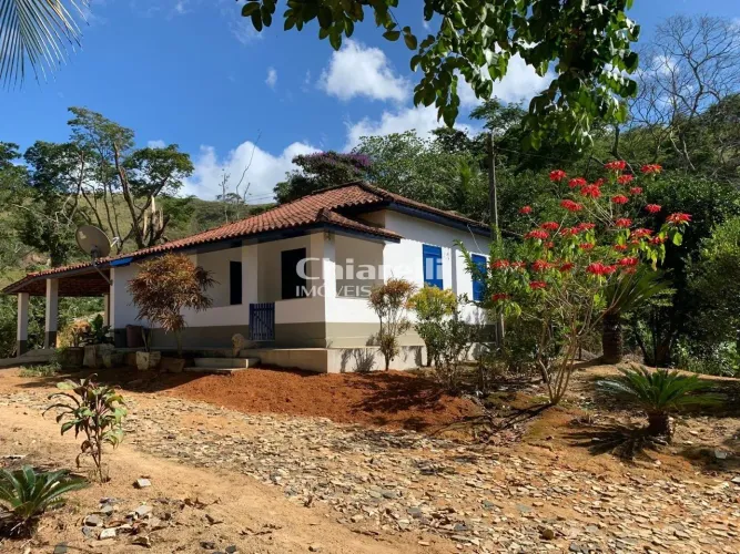 Fazenda com 112,33 hectares a 9 km do centro de Bom Jesus do Itabapoana