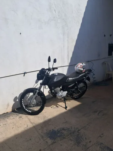 Titan 150