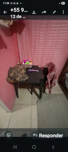 Messa preta com 2cadeiras