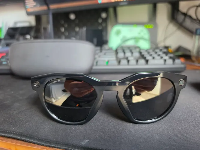 Oakley meta