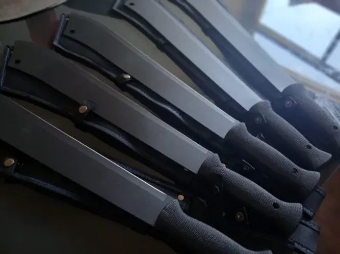 FACÃO GRANDE AÇO CARBONO + BAINHA