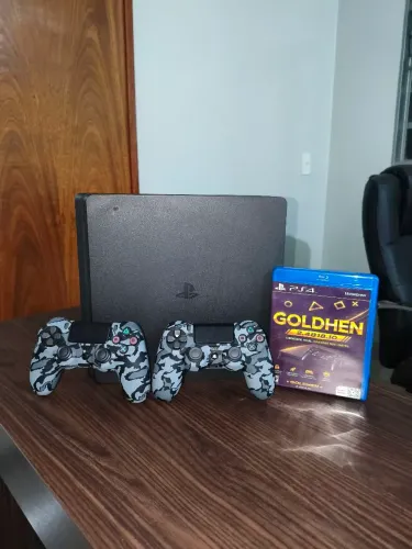 PS4 Slim 1TB Desbloqueado + 2 Controles