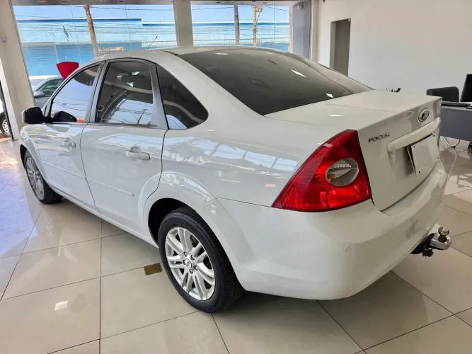 Ford Focus Sedan 1.6/1.6 Flex 8v/16v 4P Mec. 2011